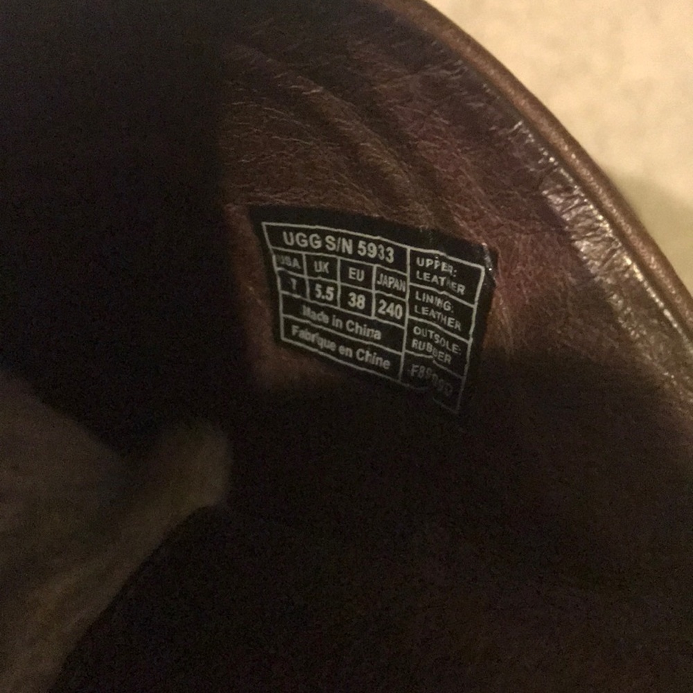 UGG CLOGS! - Picture 4 of 5